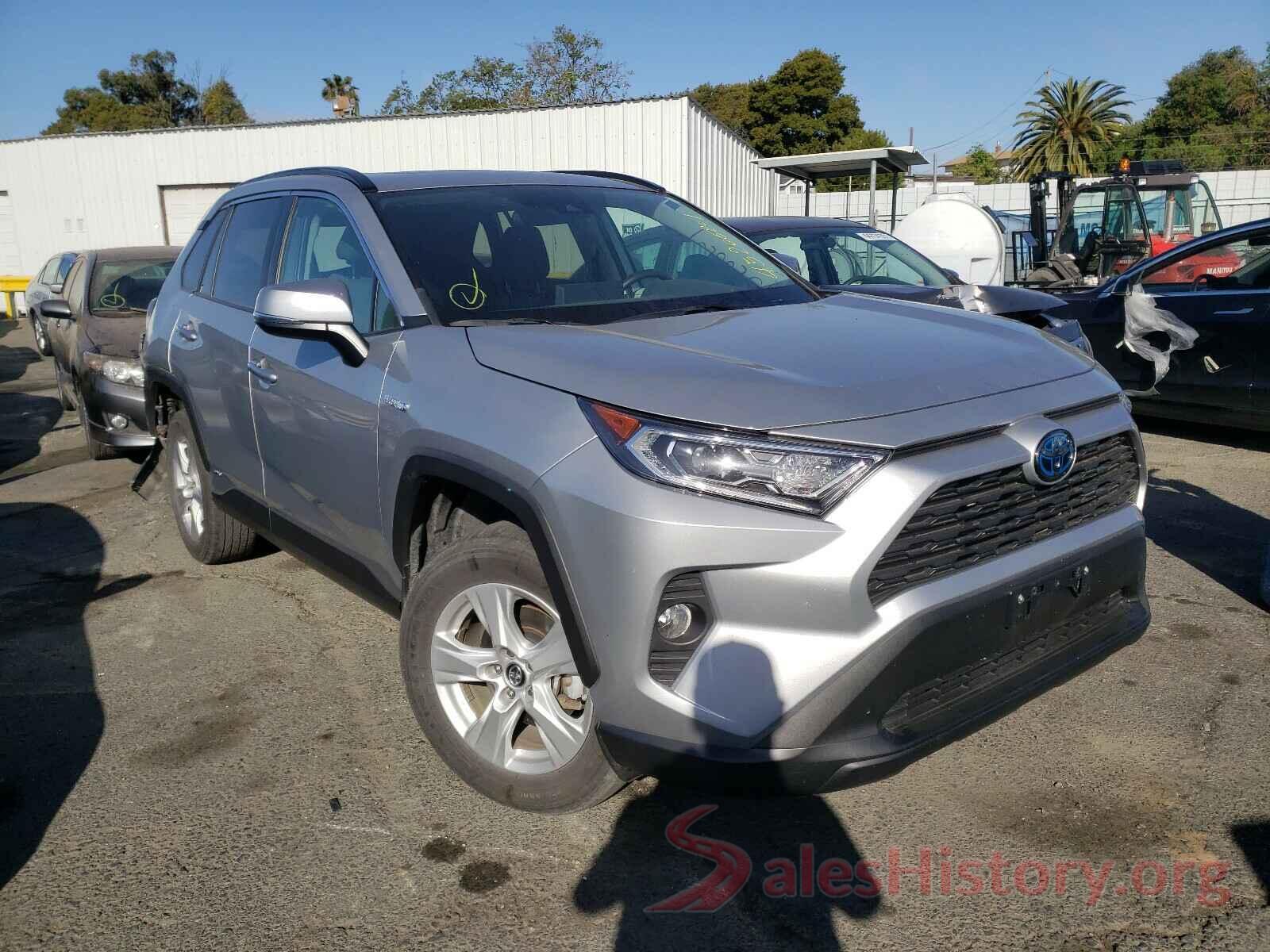 2T3RWRFV4KW029917 2019 TOYOTA RAV4