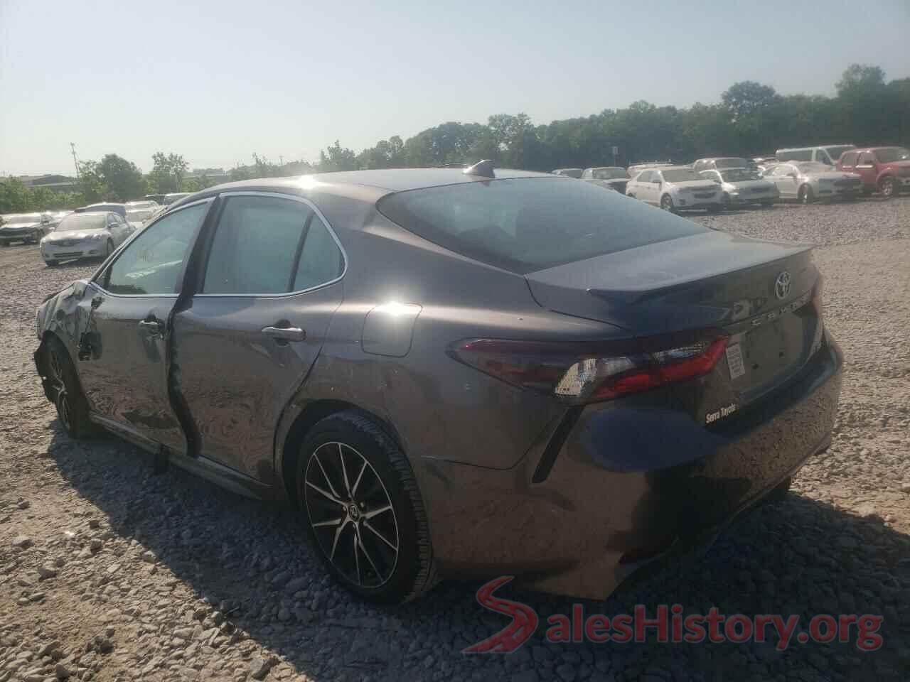 4T1G11AK3MU613077 2021 TOYOTA CAMRY