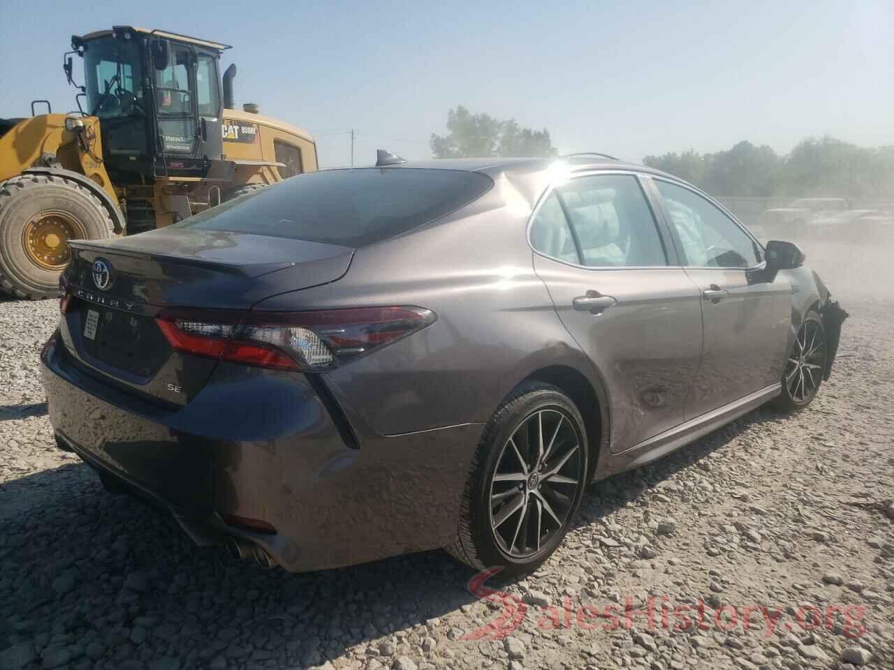 4T1G11AK3MU613077 2021 TOYOTA CAMRY