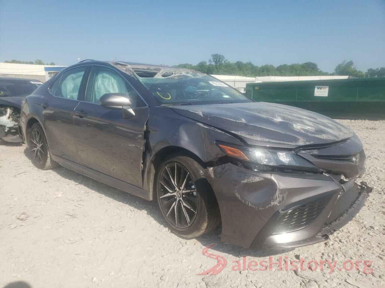 4T1G11AK3MU613077 2021 TOYOTA CAMRY