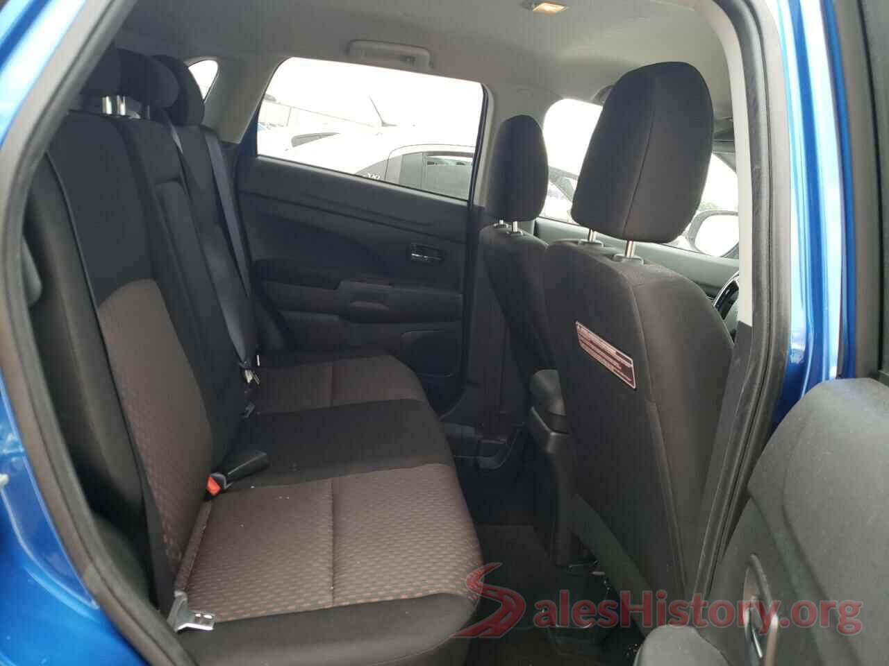 JA4AP3AUXJU006962 2018 MITSUBISHI OUTLANDER