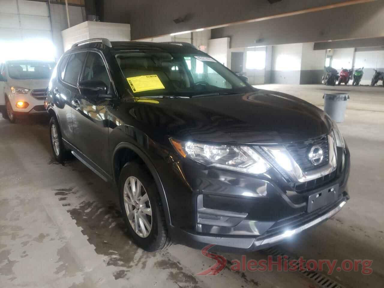 5N1AT2MV8HC793597 2017 NISSAN ROGUE