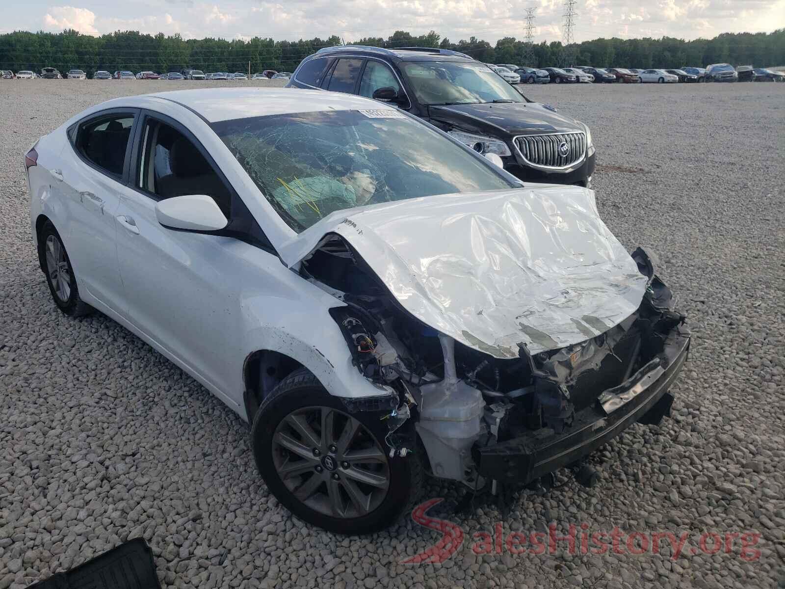 5NPDH4AE6GH679782 2016 HYUNDAI ELANTRA