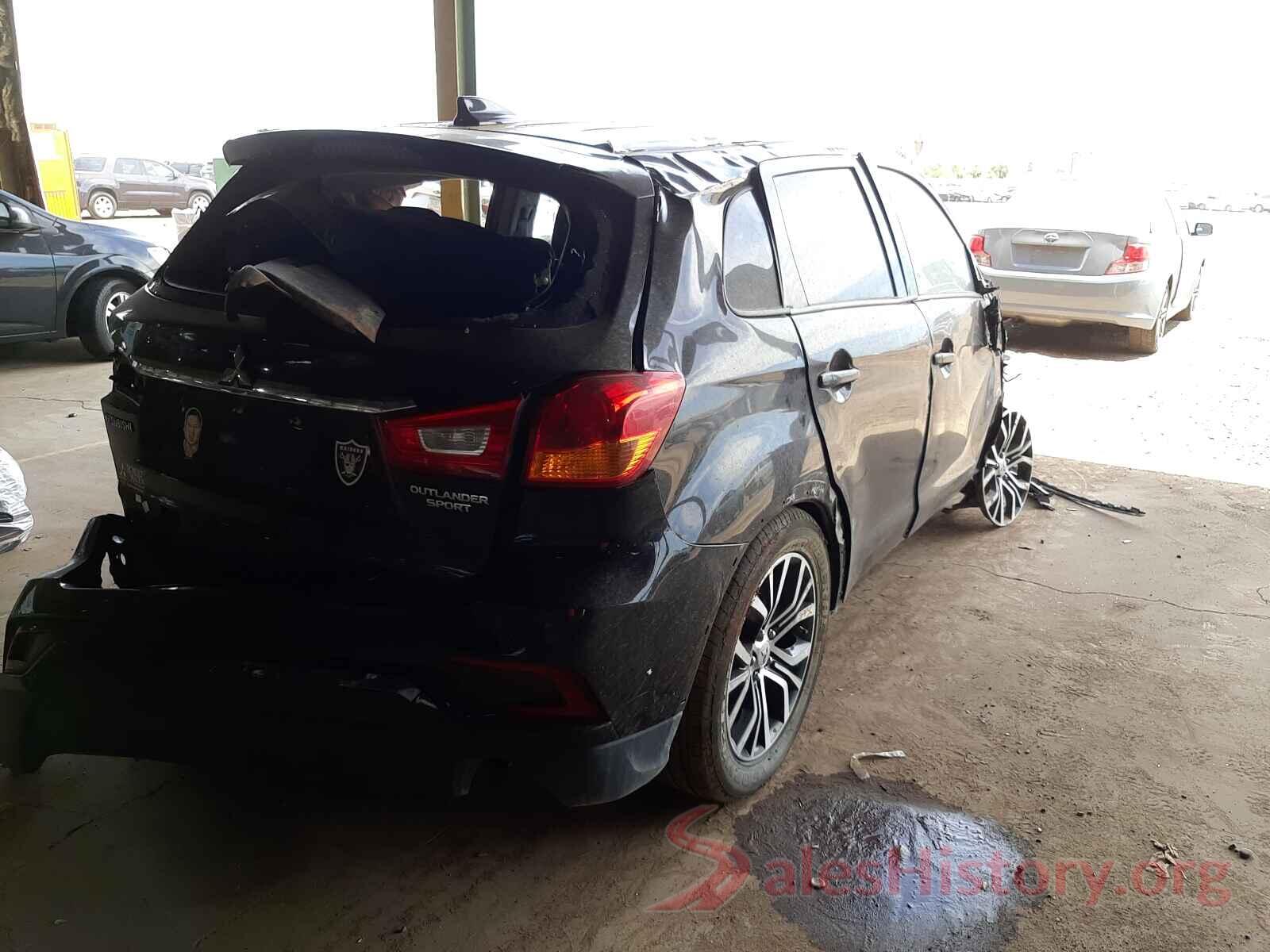 JA4AR3AU3JU008529 2018 MITSUBISHI OUTLANDER