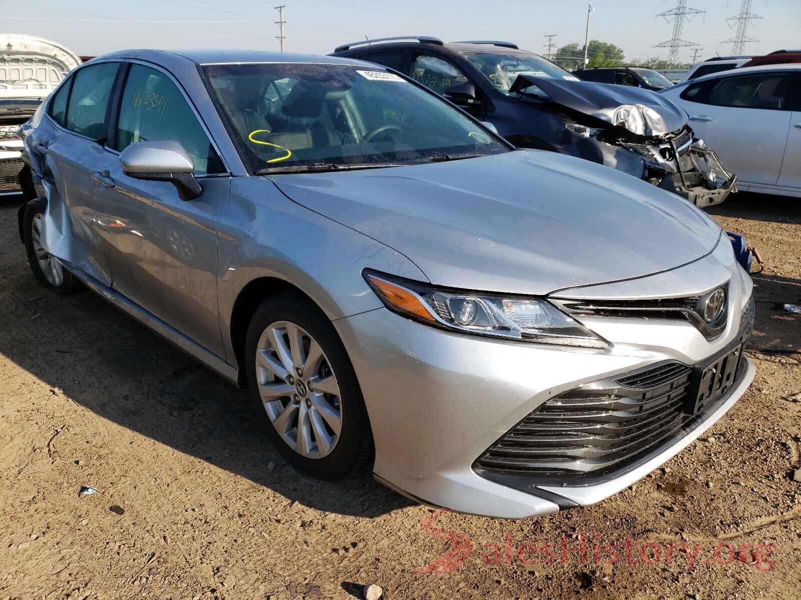 4T1B11HK9JU031173 2018 TOYOTA CAMRY