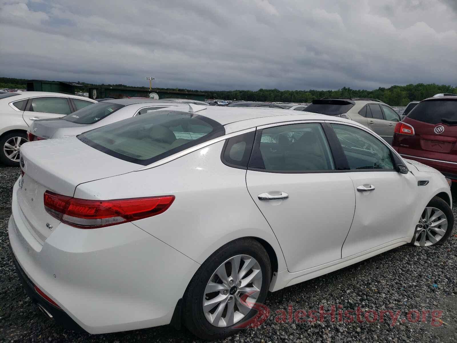 5XXGU4L32JG200068 2018 KIA OPTIMA