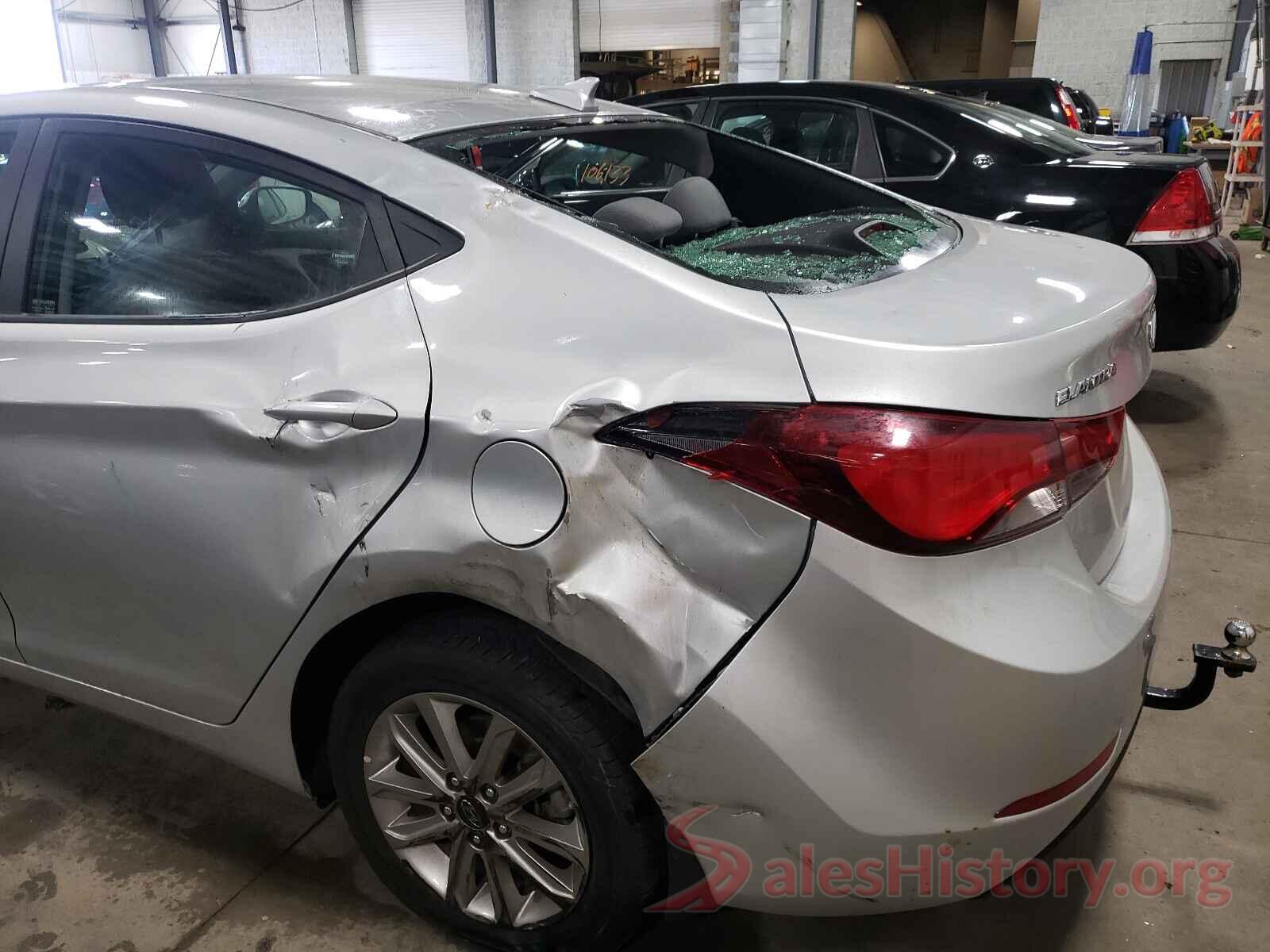 5NPDH4AE8GH733583 2016 HYUNDAI ELANTRA