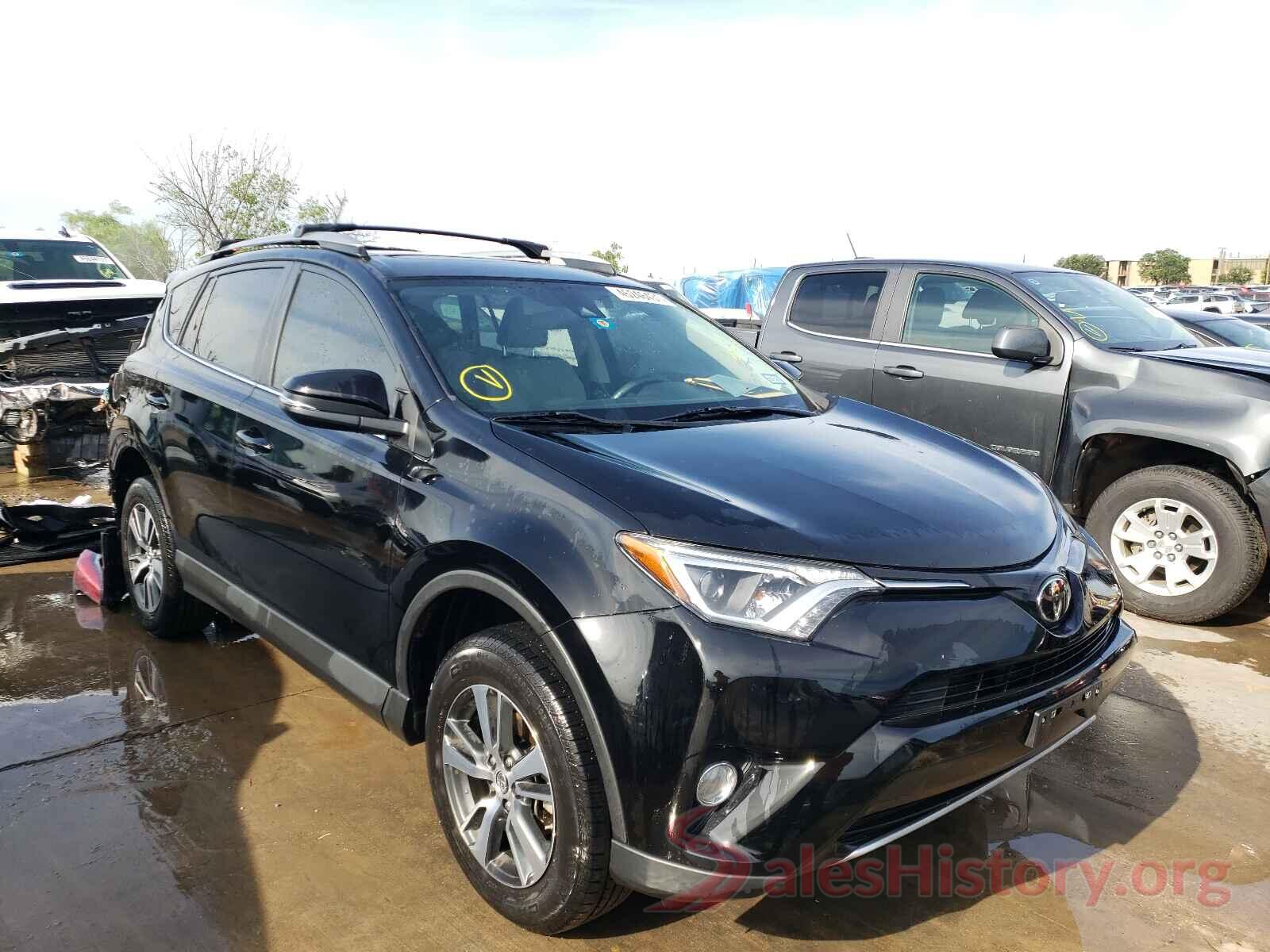 2T3WFREV0JW423143 2018 TOYOTA RAV4