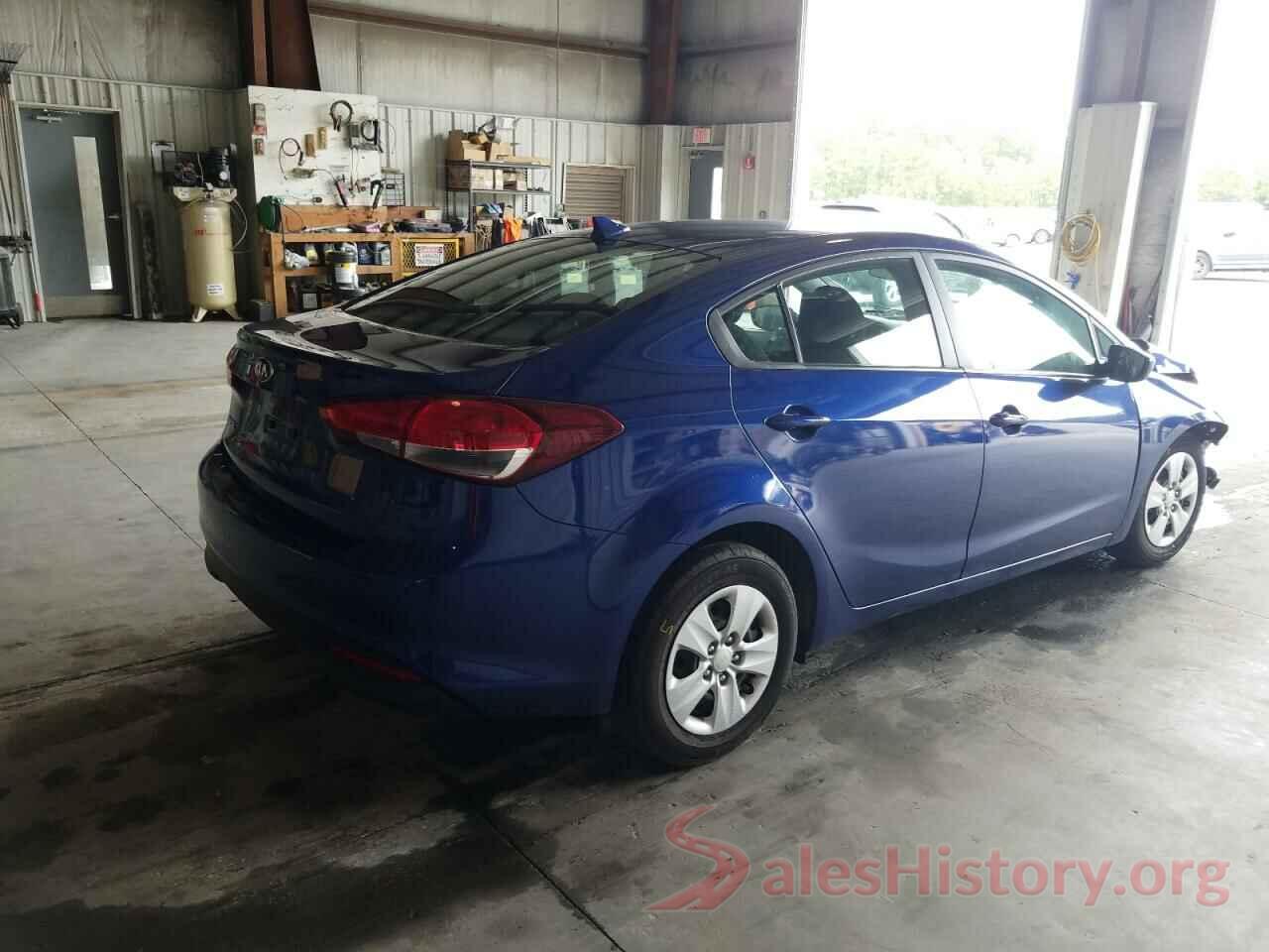 3KPFK4A70JE258681 2018 KIA FORTE