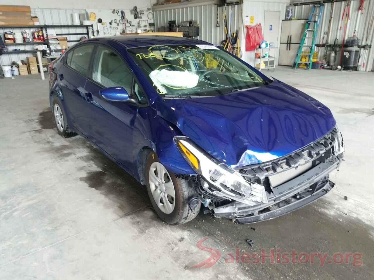 3KPFK4A70JE258681 2018 KIA FORTE