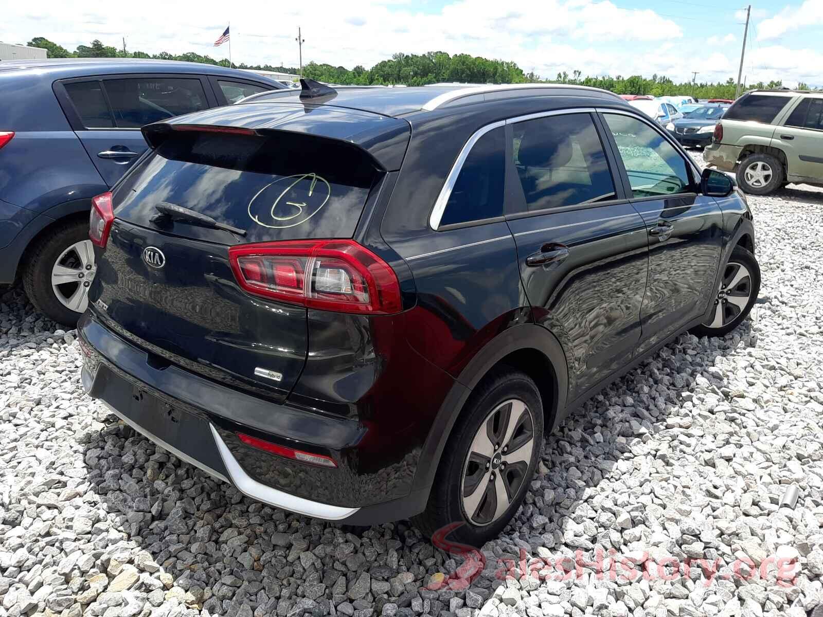 KNDCC3LC4H5065332 2017 KIA NIRO