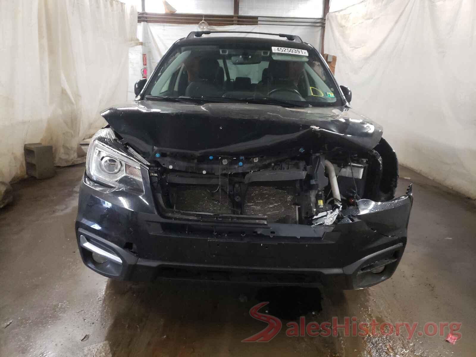 JF2SJARC2JH587900 2018 SUBARU FORESTER