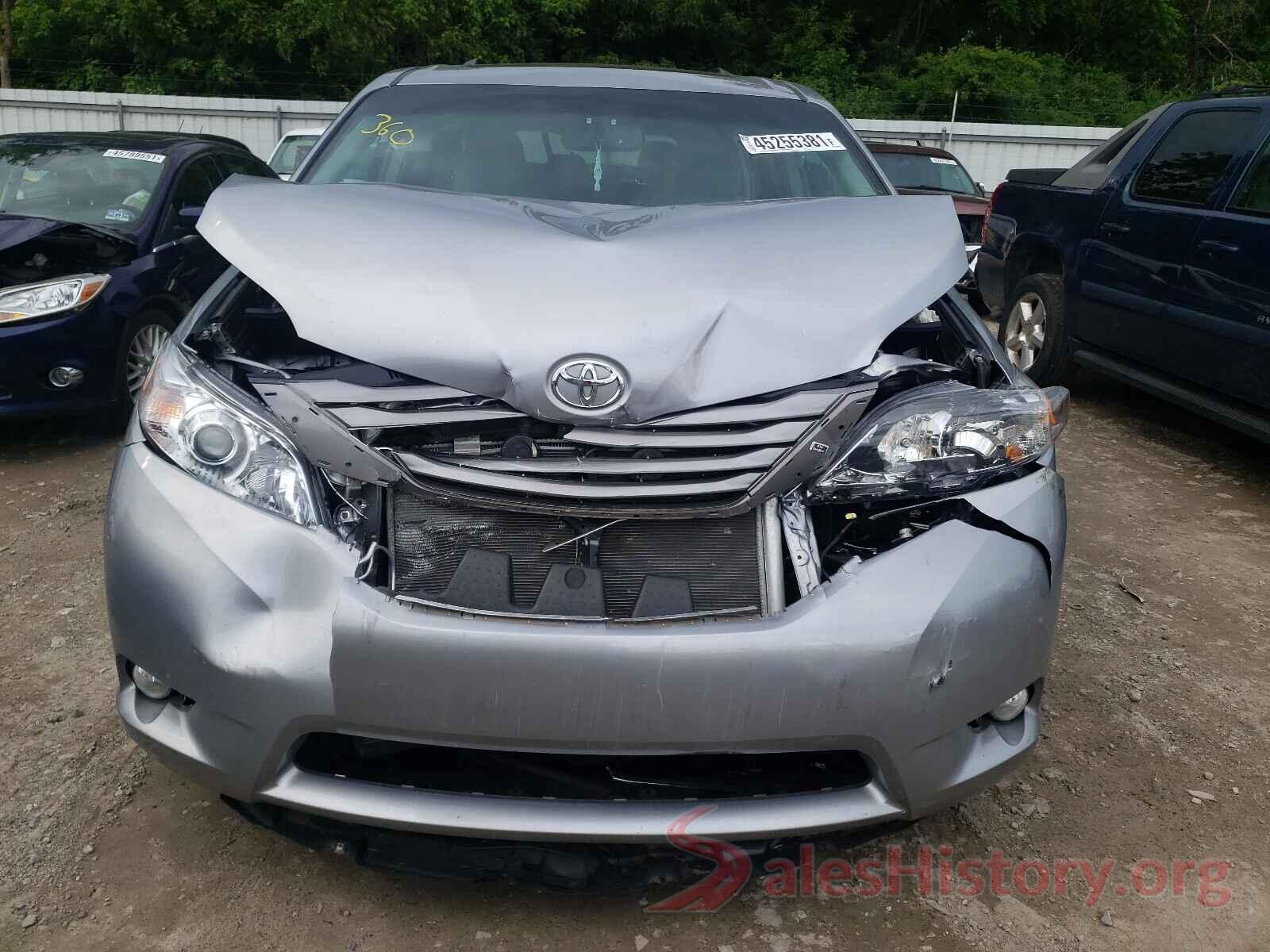 5TDYZ3DC2HS780770 2017 TOYOTA SIENNA