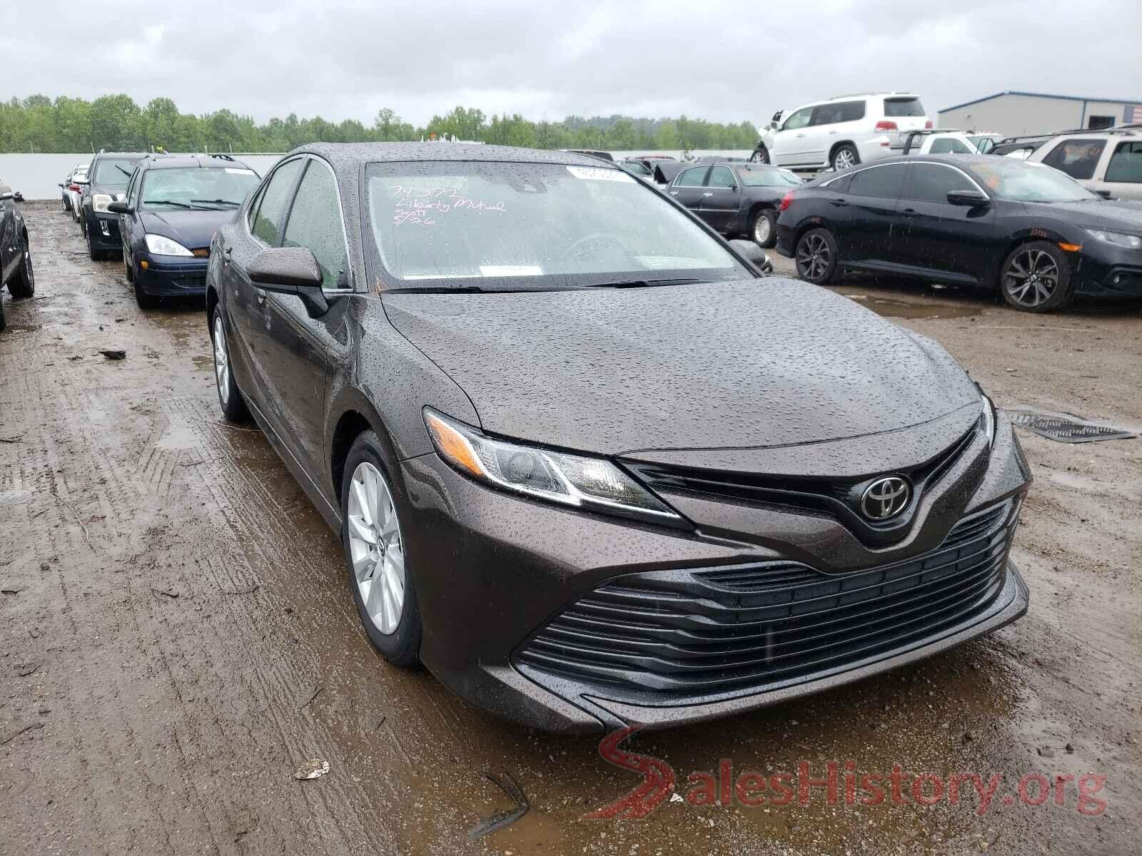 JTNB11HK4J3015579 2018 TOYOTA CAMRY