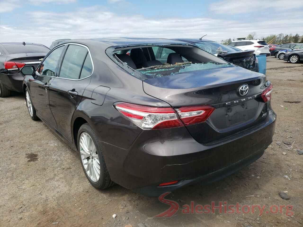 4T1B11HK4JU148403 2018 TOYOTA CAMRY