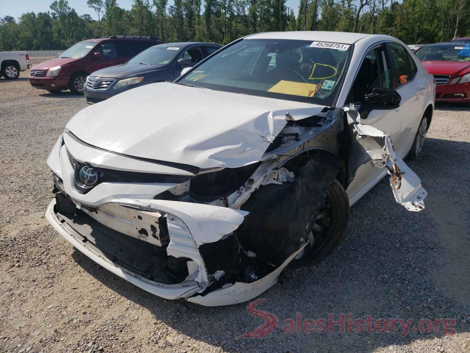 4T1B11HK2KU244208 2019 TOYOTA CAMRY