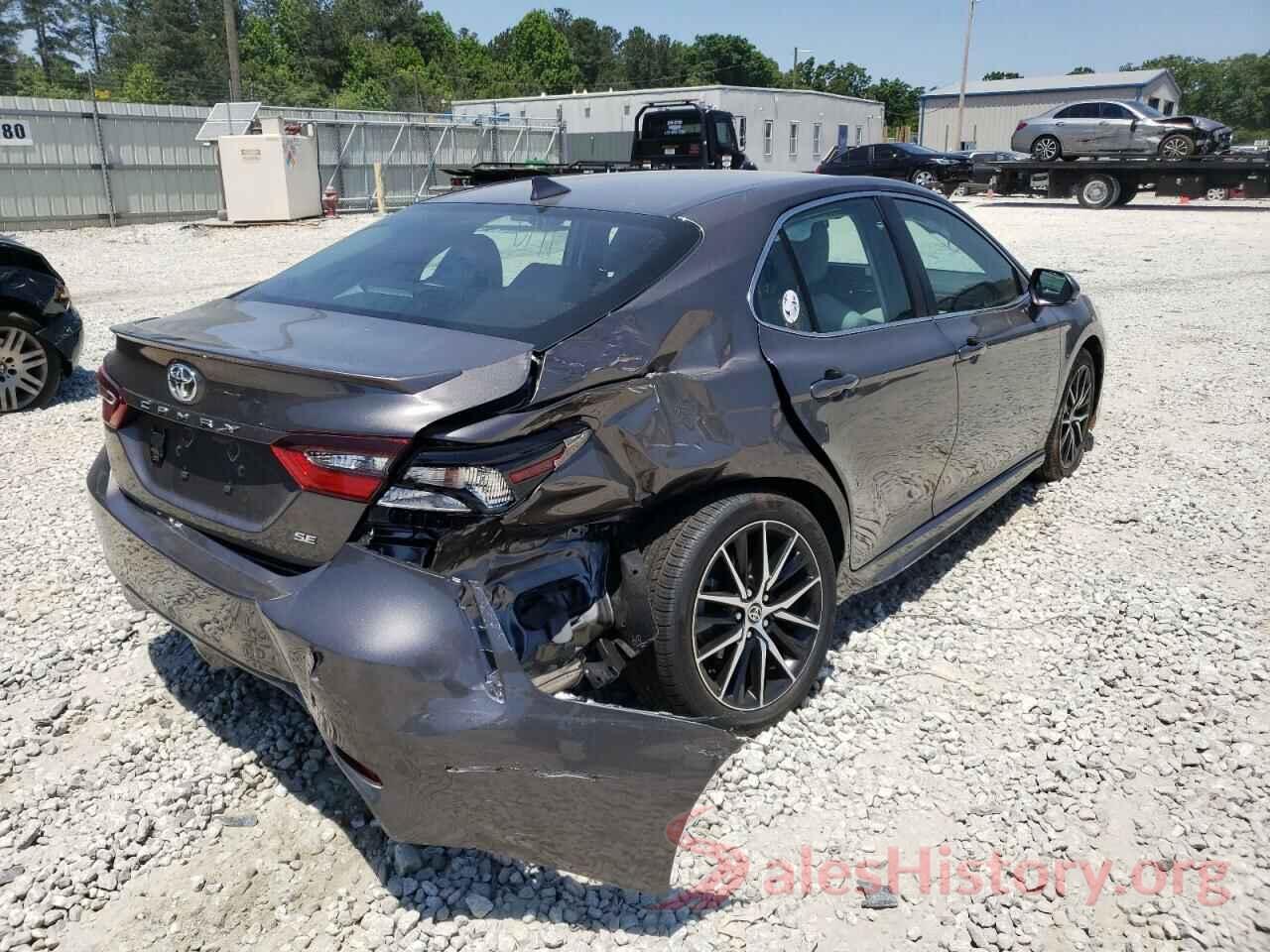 4T1G11AK3NU684989 2022 TOYOTA CAMRY