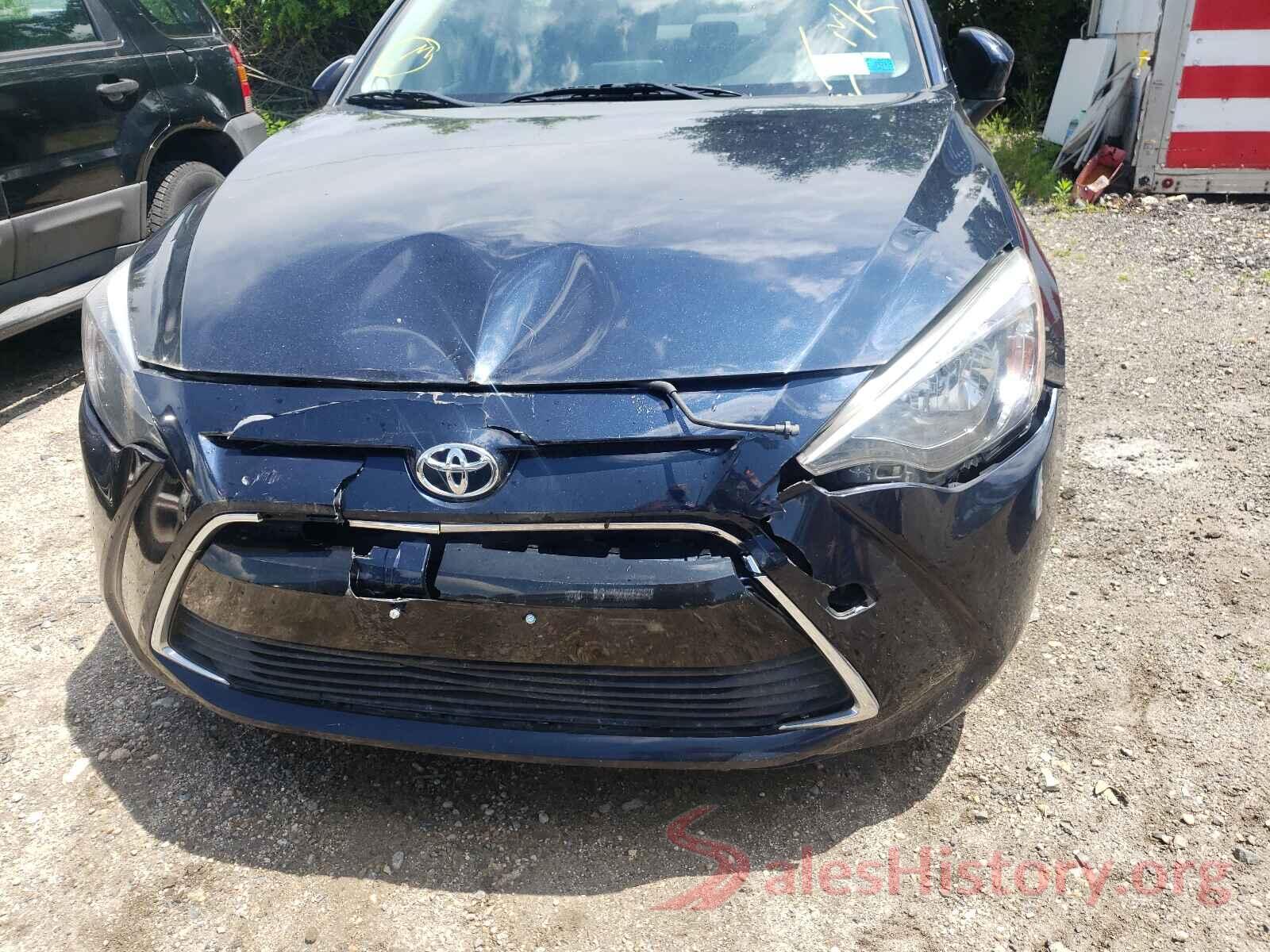 3MYDLBYV7HY172792 2017 TOYOTA YARIS