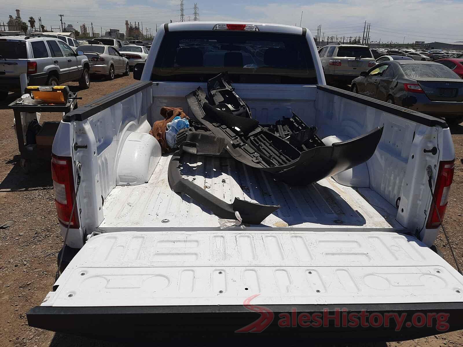 1FTMF1CB7JKC54670 2018 FORD F150