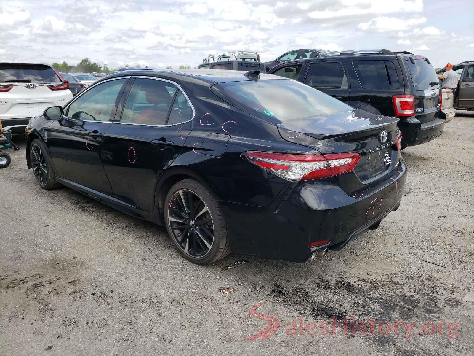 4T1B61HK0JU096043 2018 TOYOTA CAMRY