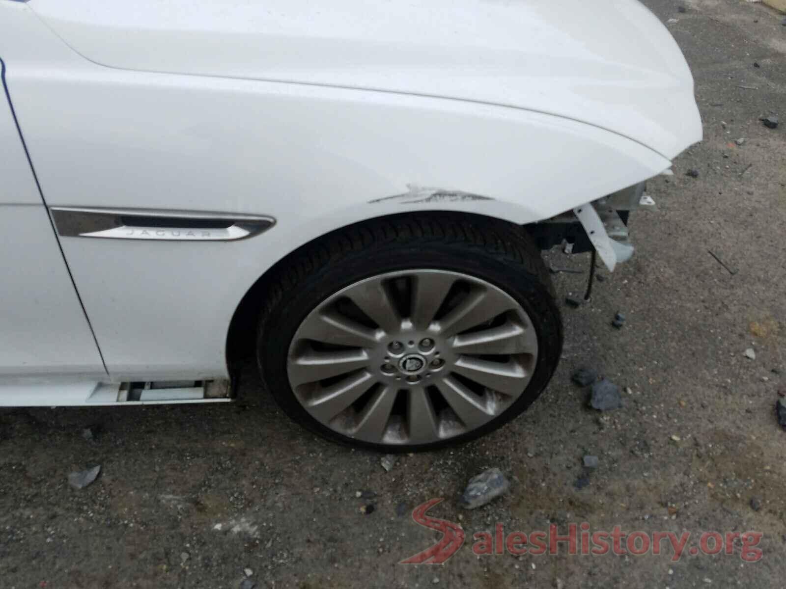 SAJAJ4BV2HA966293 2017 JAGUAR XE