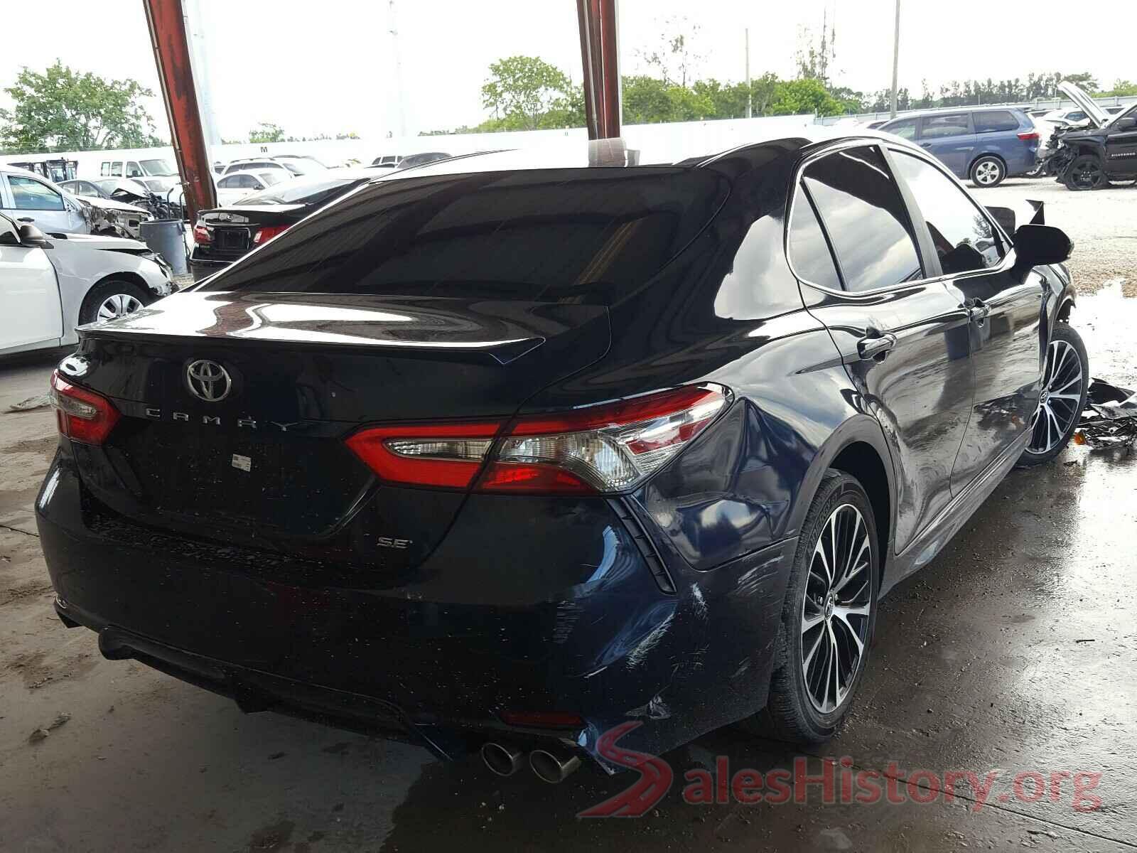 4T1B11HK4JU649355 2018 TOYOTA CAMRY