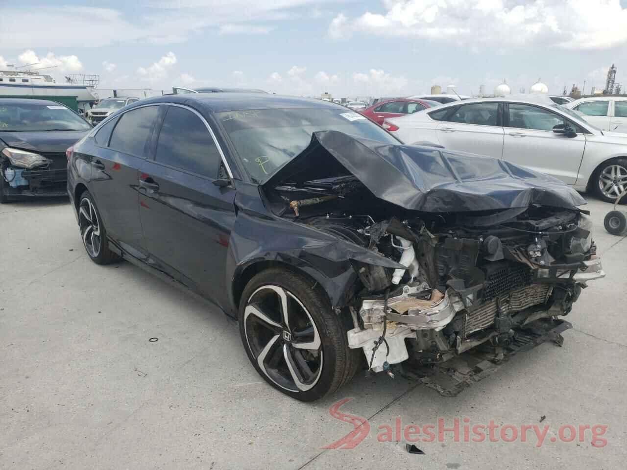 1HGCV1F33JA227363 2018 HONDA ACCORD