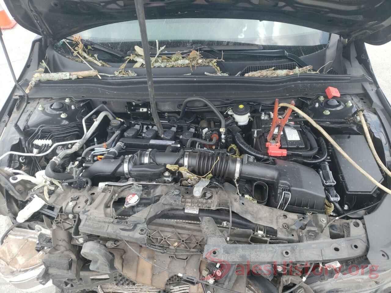 1HGCV1F33JA227363 2018 HONDA ACCORD