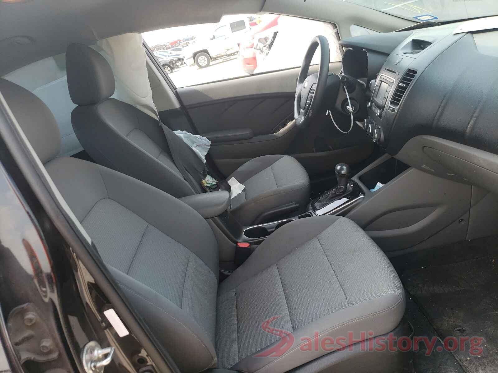 3KPFK4A75JE276965 2018 KIA FORTE