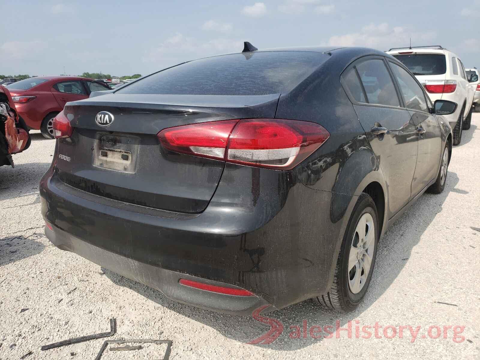 3KPFK4A75JE276965 2018 KIA FORTE