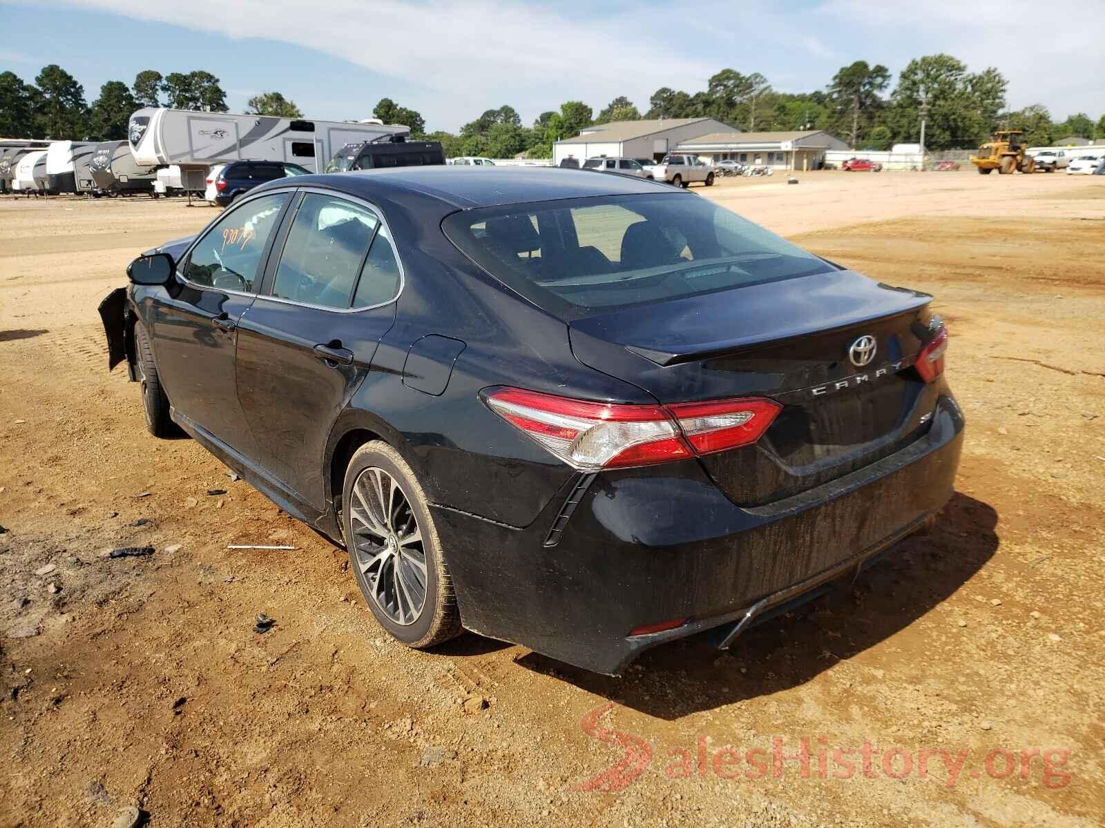 4T1B11HK0JU578445 2018 TOYOTA CAMRY