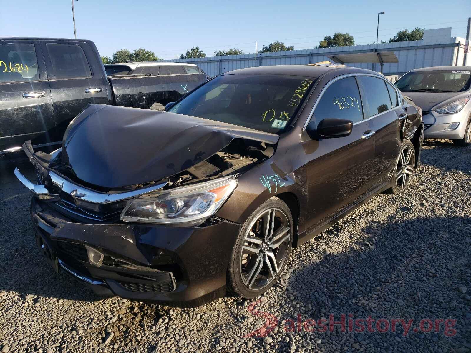 1HGCR2F18HA001208 2017 HONDA ACCORD