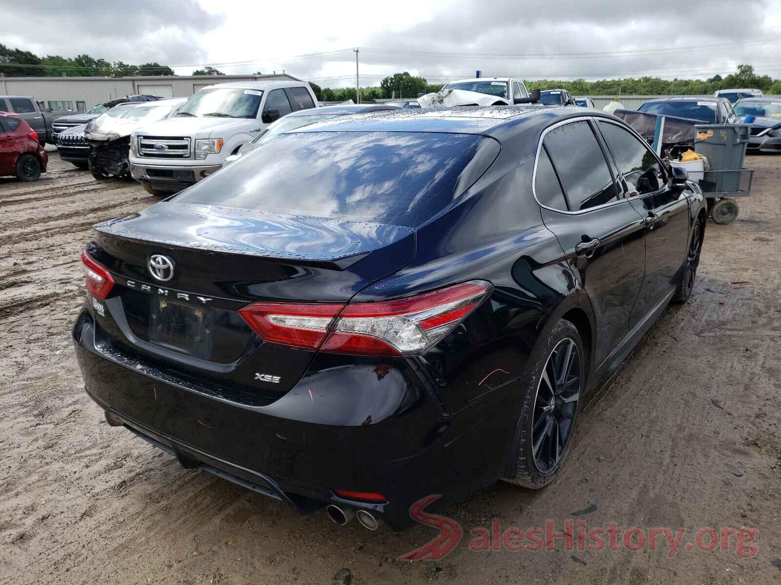 4T1B61HK2JU100934 2018 TOYOTA CAMRY