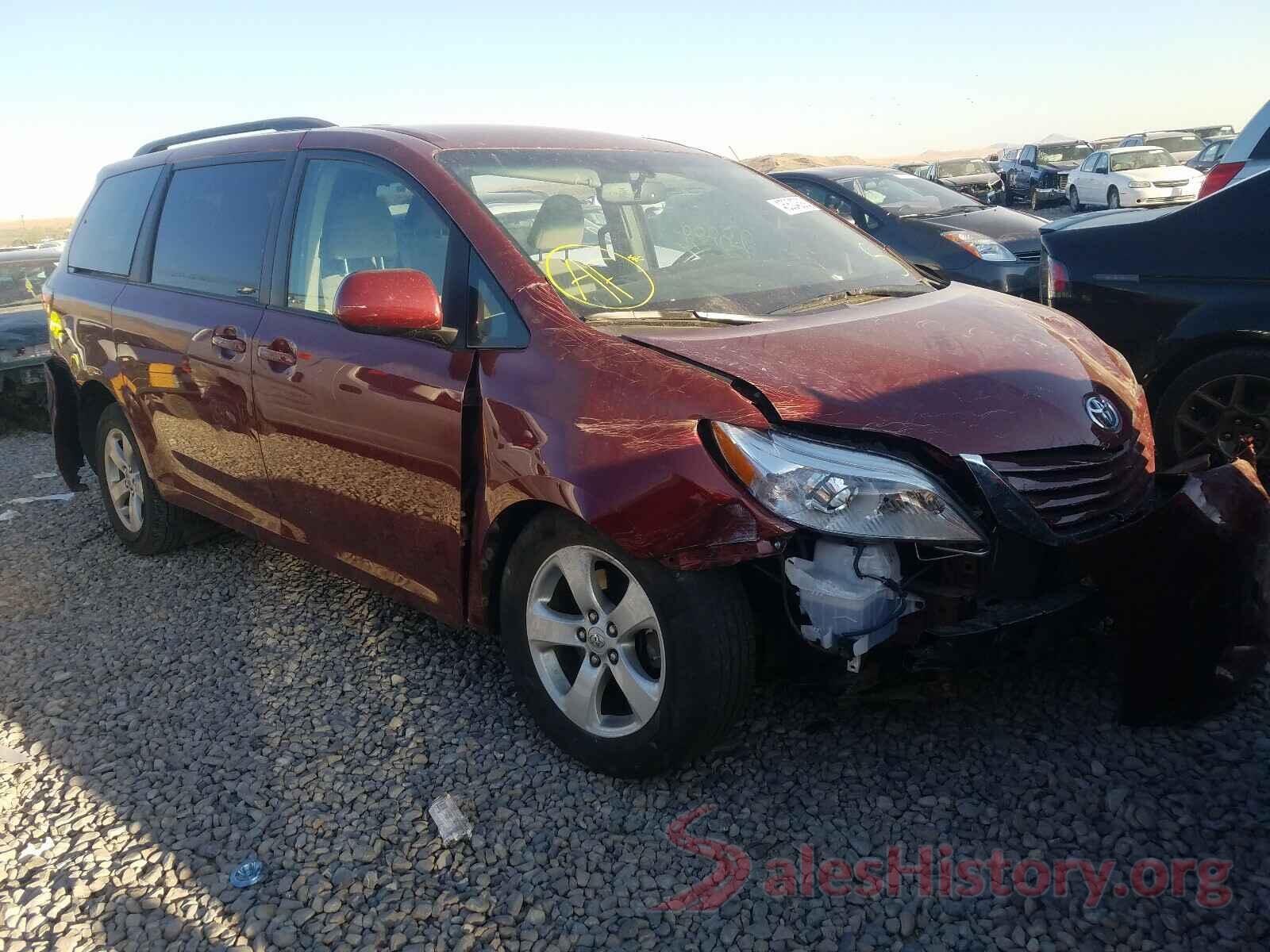 5TDKZ3DC5HS898396 2017 TOYOTA SIENNA