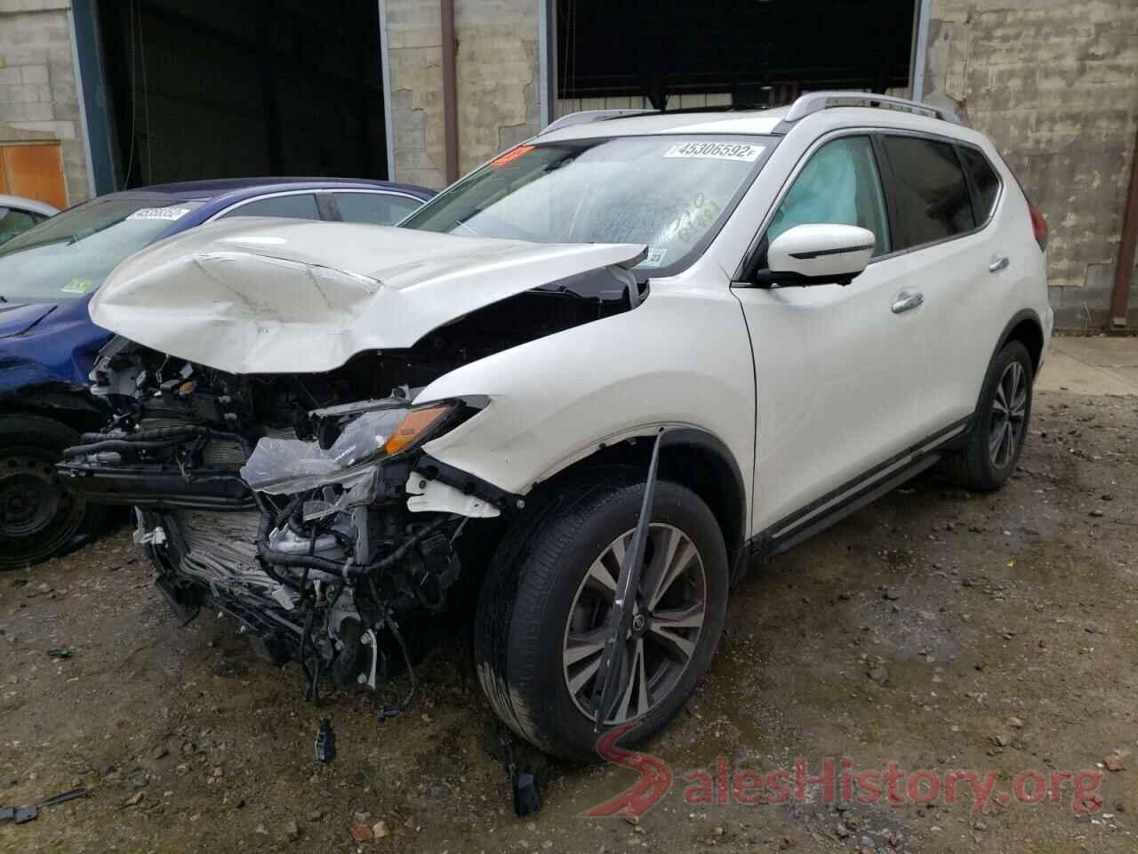 JN8AT2MV2JW302227 2018 NISSAN ROGUE