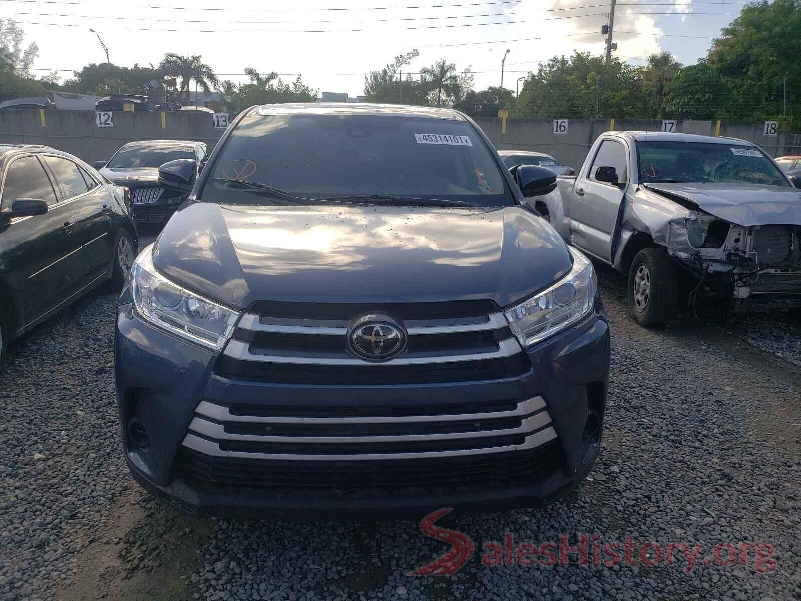 5TDZZRFH3JS272037 2018 TOYOTA HIGHLANDER