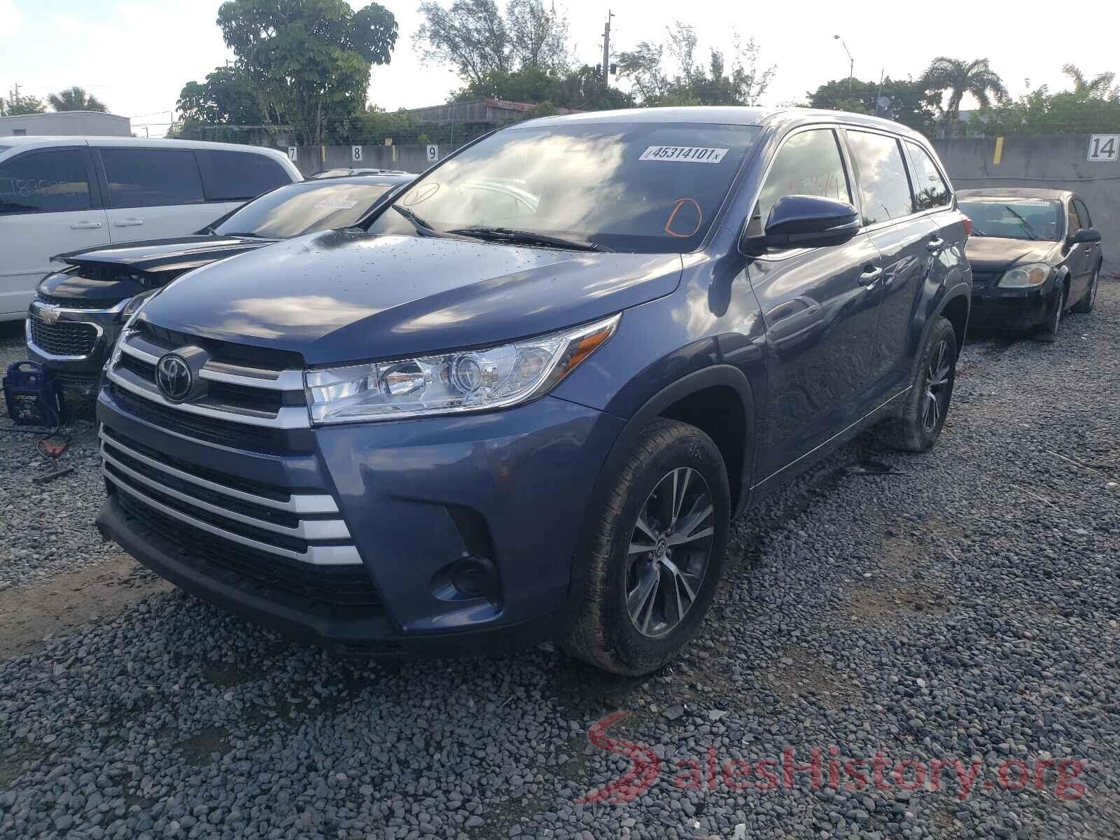 5TDZZRFH3JS272037 2018 TOYOTA HIGHLANDER