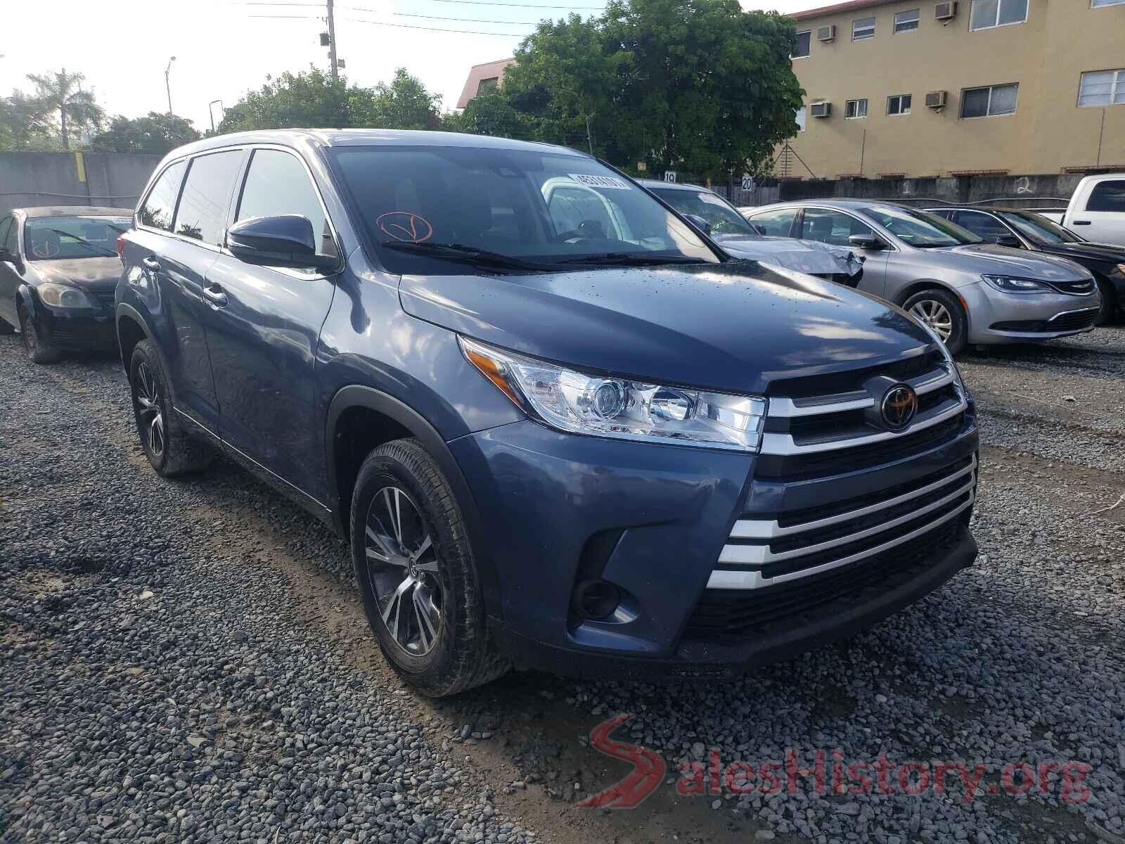 5TDZZRFH3JS272037 2018 TOYOTA HIGHLANDER