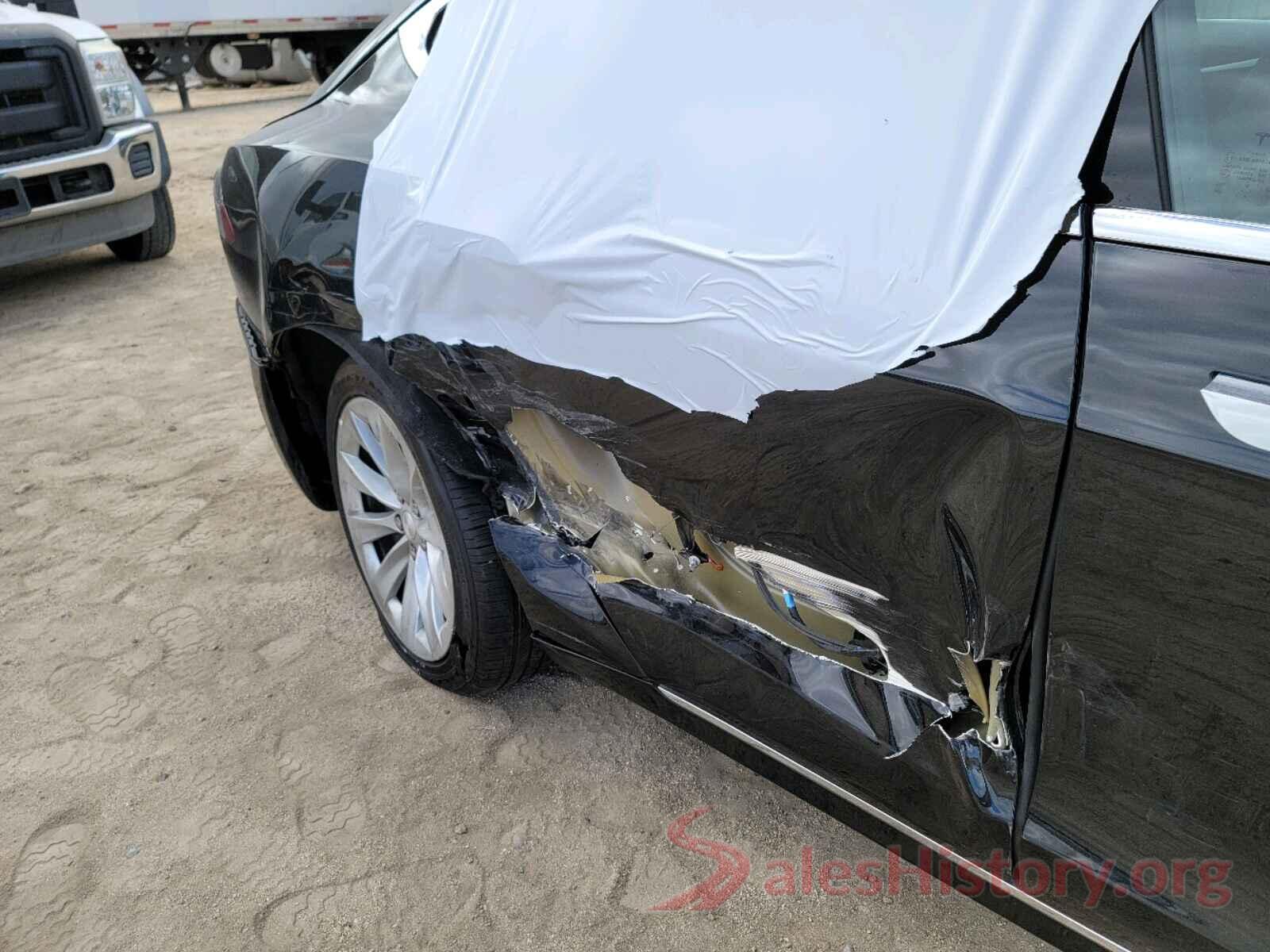 5YJSA1E28JF294045 2018 TESLA MODEL S