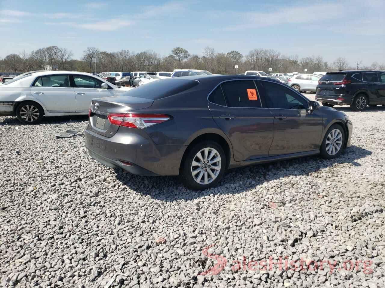 4T1B11HK7JU619573 2018 TOYOTA CAMRY