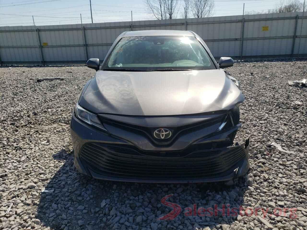 4T1B11HK7JU619573 2018 TOYOTA CAMRY