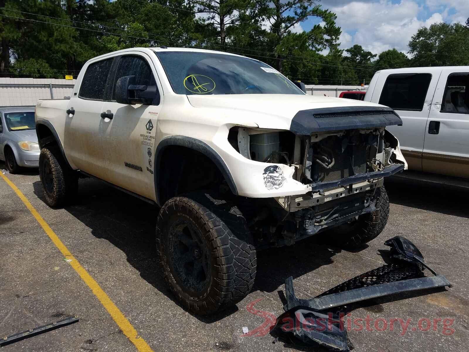 5TFDY5F15JX687752 2018 TOYOTA TUNDRA