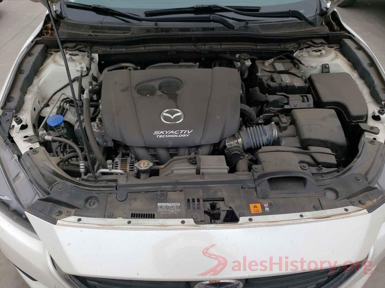 3MZBN1U79JM243079 2018 MAZDA 3