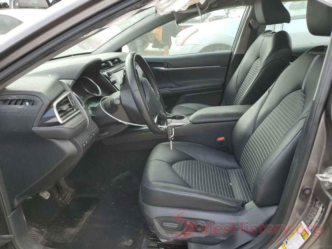 4T1B11HK1JU111518 2018 TOYOTA CAMRY