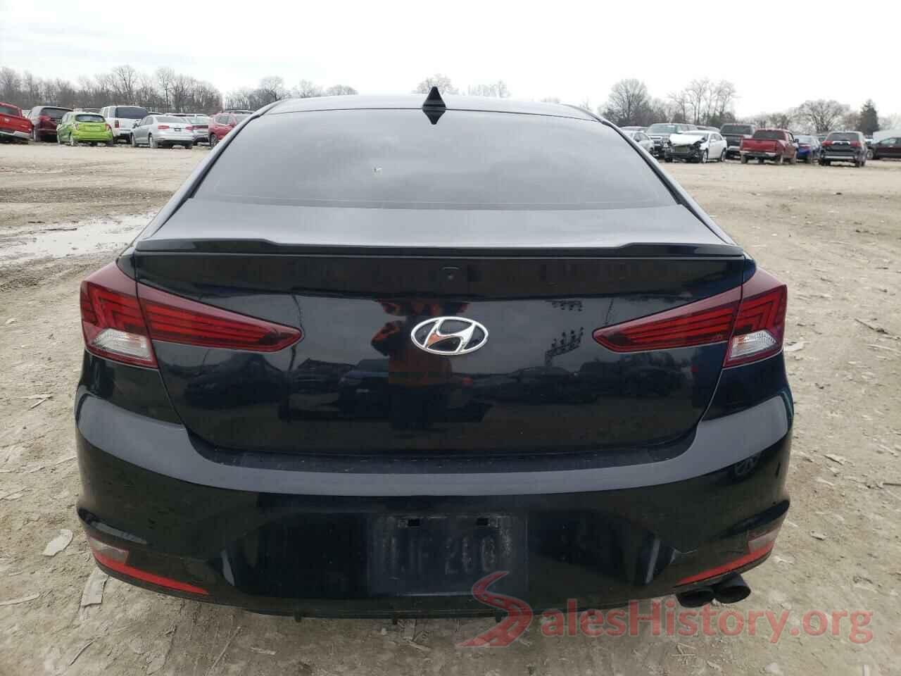 KMHD04LB1KU807320 2019 HYUNDAI ELANTRA