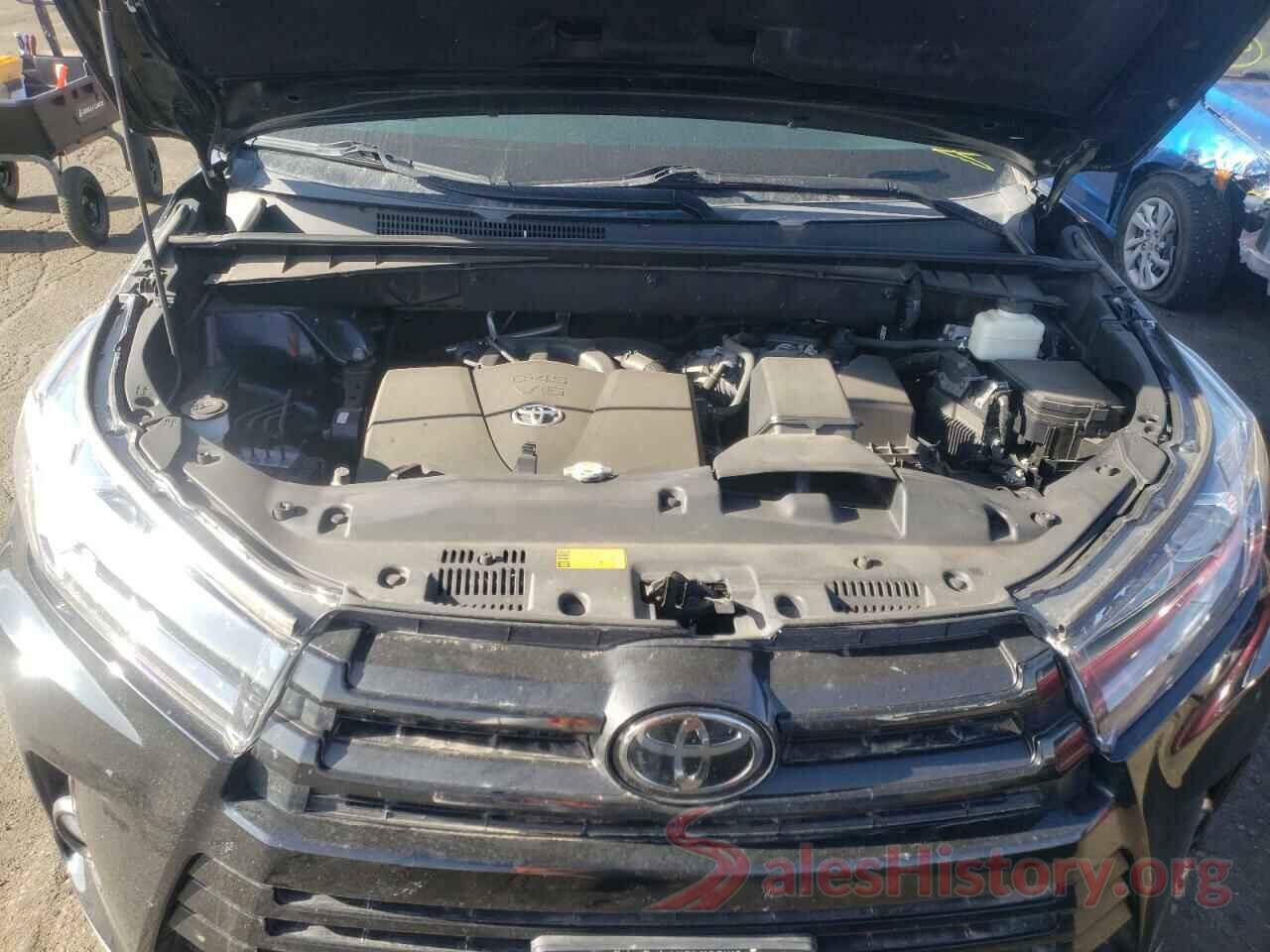 5TDJZRFH9JS552722 2018 TOYOTA HIGHLANDER