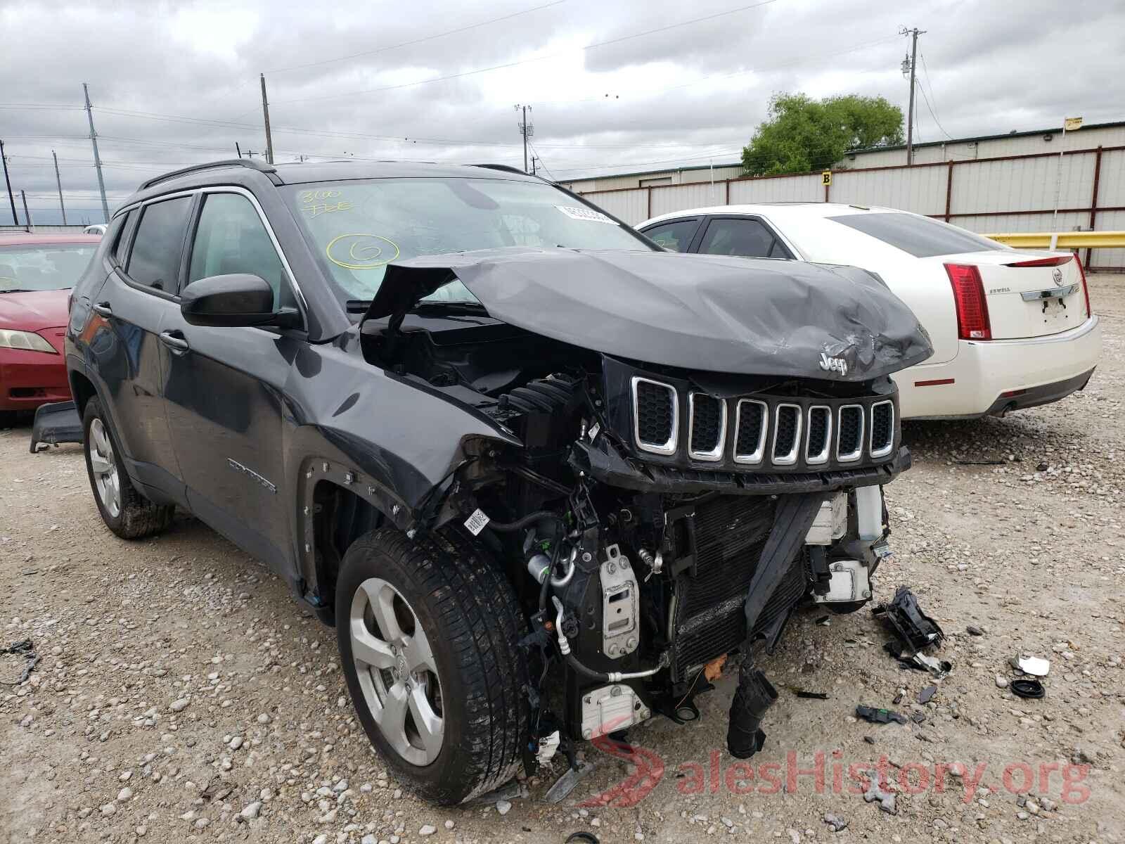 3C4NJDBB1JT185253 2018 JEEP COMPASS