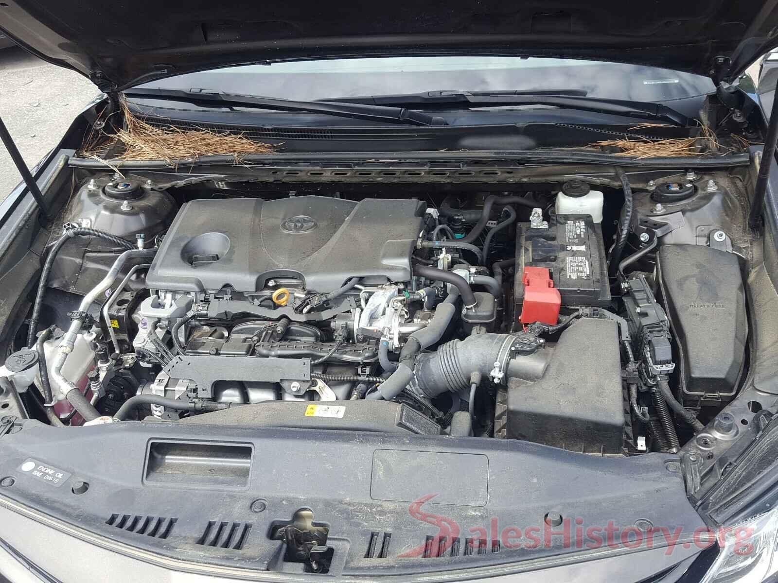 4T1B11HK8JU564440 2018 TOYOTA CAMRY