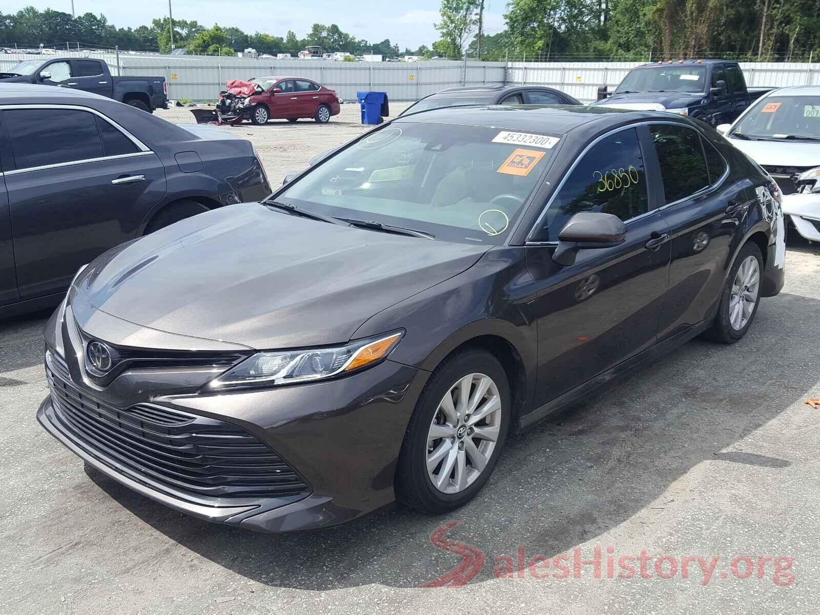 4T1B11HK8JU564440 2018 TOYOTA CAMRY