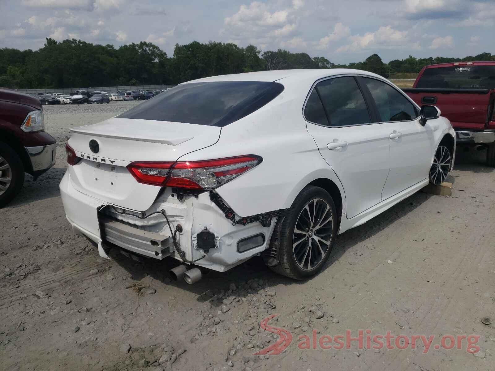 4T1B11HK6JU637384 2018 TOYOTA CAMRY